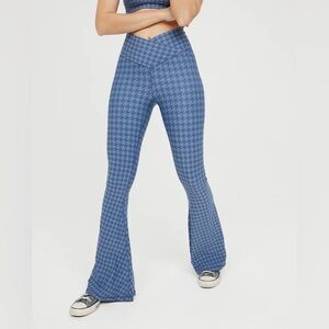 offline by aerie real me high waisted crossover super flare leggings